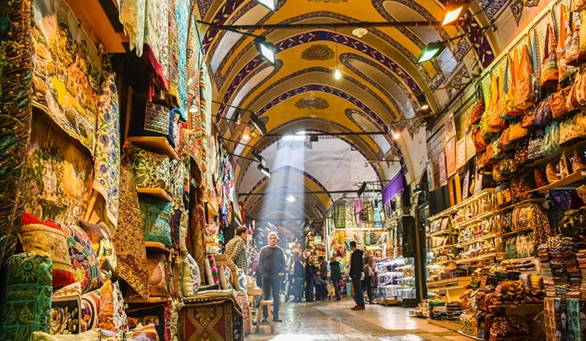 Filming in the Grand Bazaar Istanbul: Access, Crowd Flow and Permit Planning